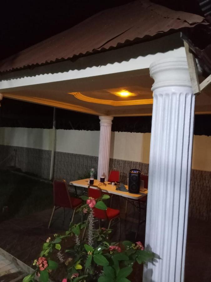 Faith And Grace Guest House Lamin Экстерьер фото