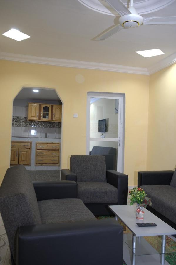 Faith And Grace Guest House Lamin Экстерьер фото