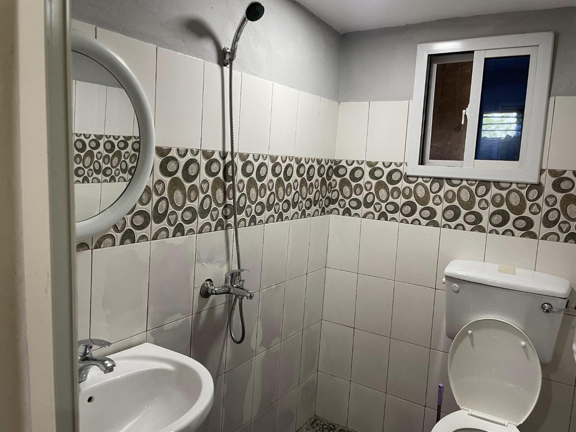 Faith And Grace Guest House Lamin Экстерьер фото