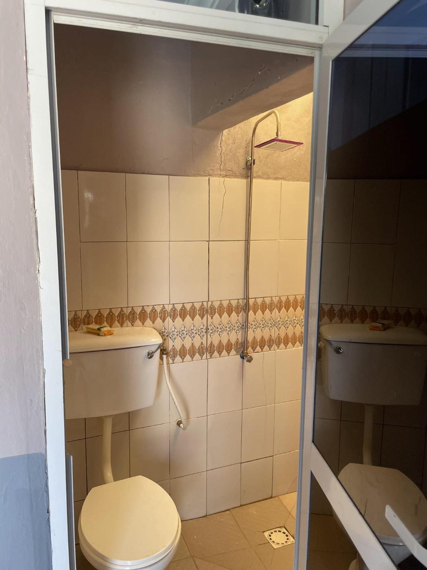 Faith And Grace Guest House Lamin Экстерьер фото